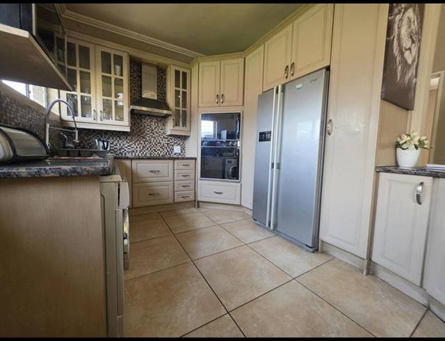 4 BEDROOM HOUSE FOR SALE IN BRACKENDOWNS